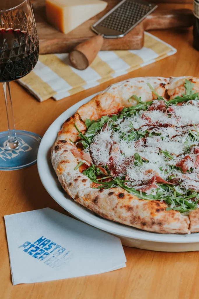 HASTA_LA_PIZZA_VERTICAL_3